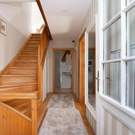 Tatil Evi Art House- Dom Z Duzym Ogrodem *